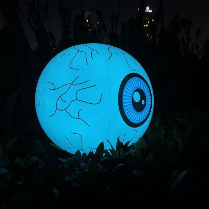 🎃Inflatable Led light-up waterproof eyeball pumpkin 13 colours with remote control