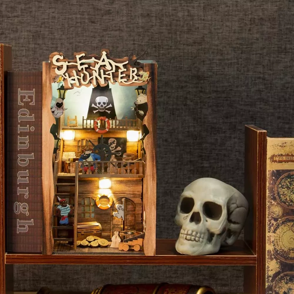 Pirate Captain Haunted Book House (3D Stereo-DIY Handmade)- Halloween at Sea 2022