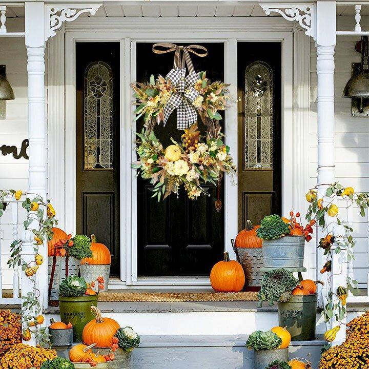 Pumpkin wreath with bow